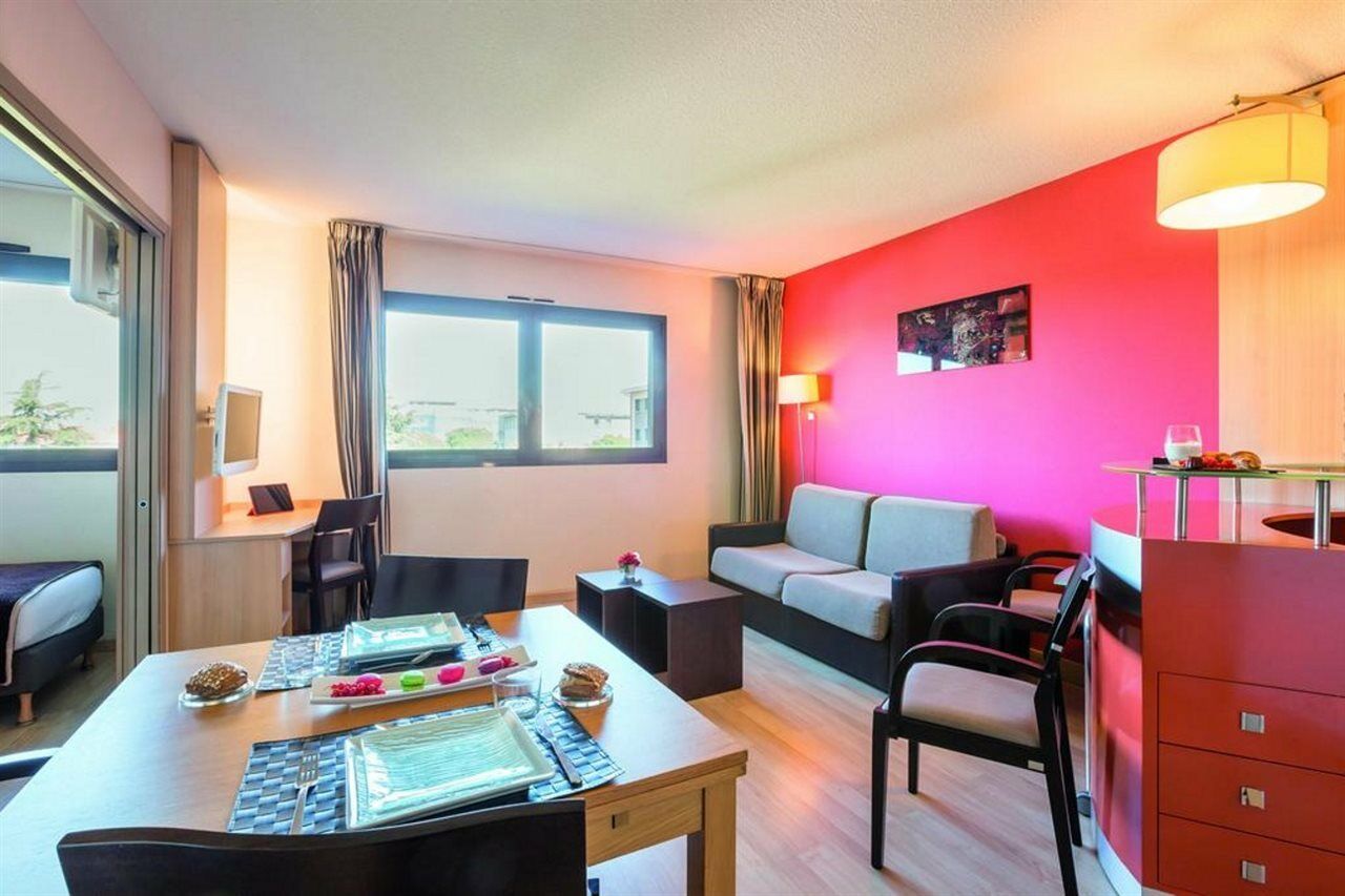 Clarion Aparthotel Toulouse Blagnac Airport Екстер'єр фото