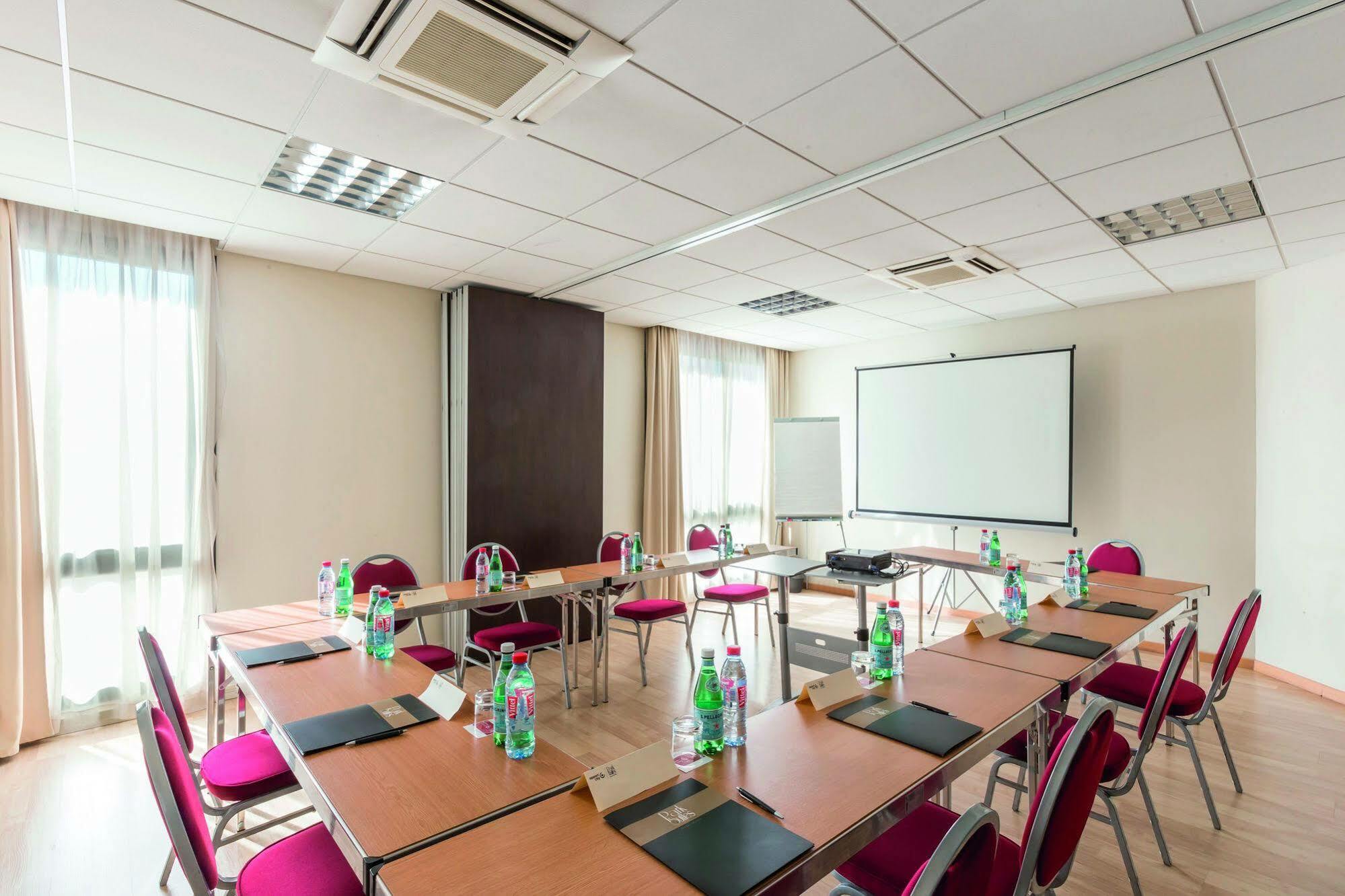 Clarion Aparthotel Toulouse Blagnac Airport Екстер'єр фото