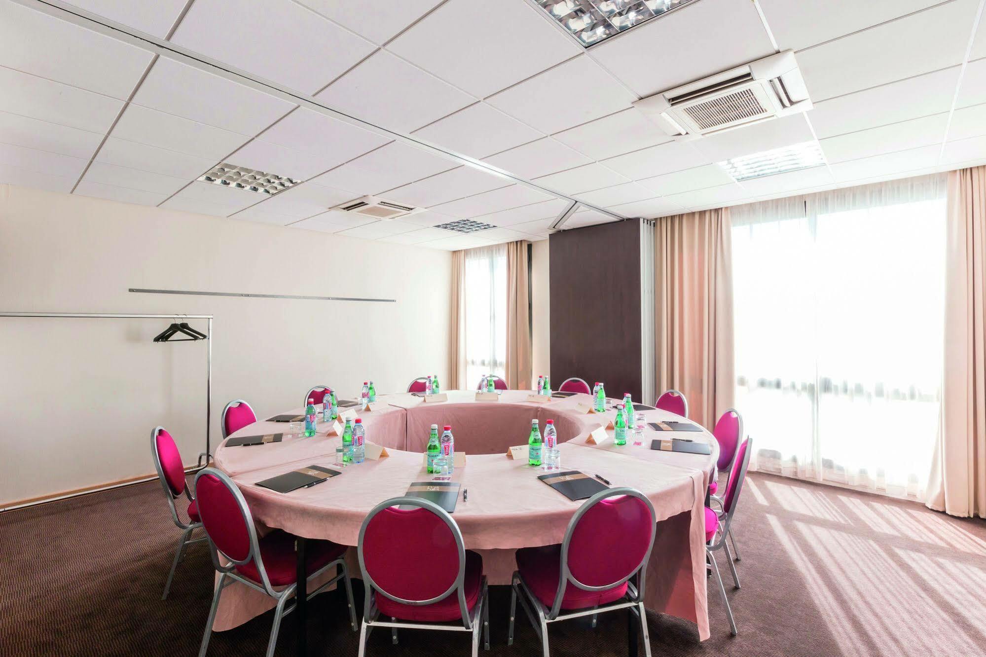 Clarion Aparthotel Toulouse Blagnac Airport Екстер'єр фото